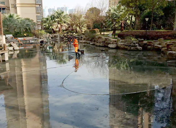 蕉城景观池淤泥清理